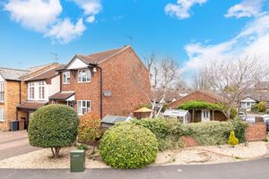 Side elevation- click for photo gallery